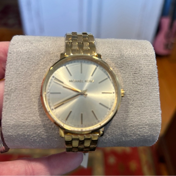 Michael Kors women’s Pyper Watch - Picture 1 of 6